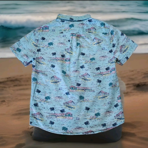 Vineyard Vines Island Scene Short Sleeve Whale Shirt Size L Color Light blue - Picture 8 of 9